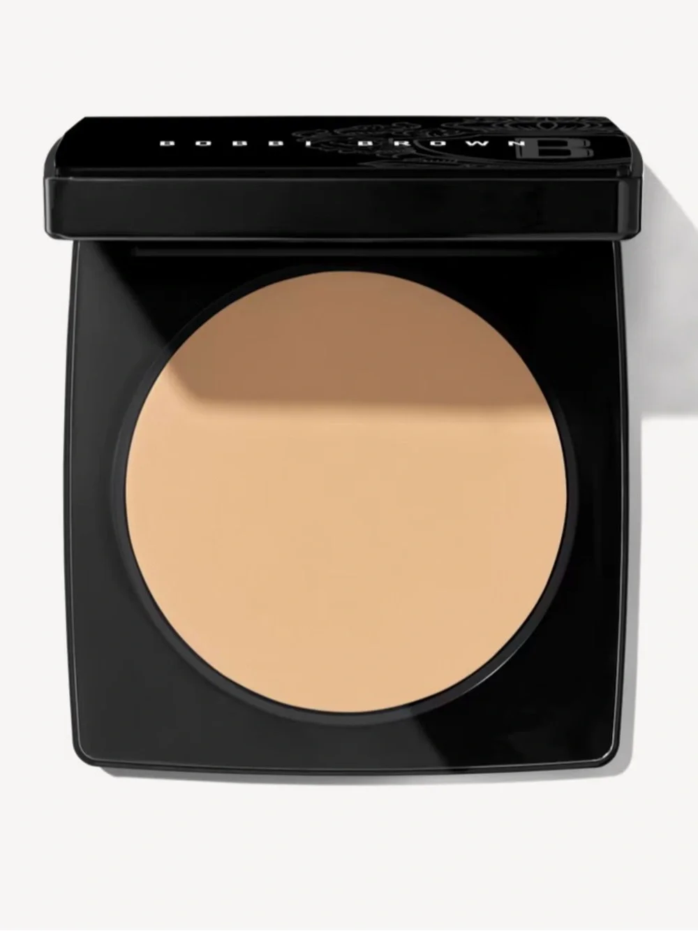 NIB Bobbi Brown Sheer Finish Pressed Face Powder-Soft Sand